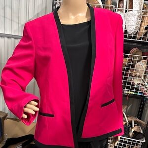 Jones Studio Fuchsia Blazer with Black Accents
